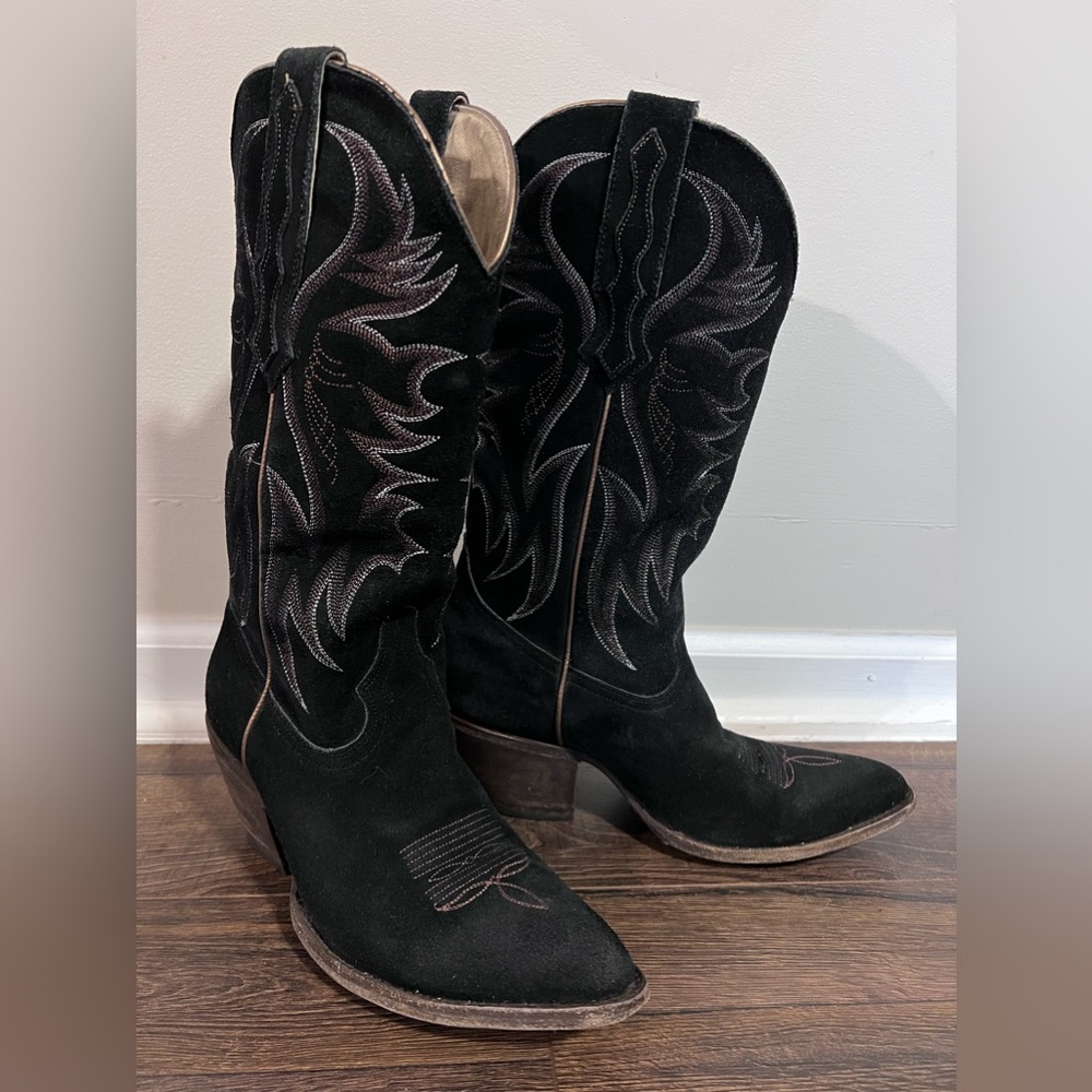 Idyllwind Charmed Life Black Suede Boots 9